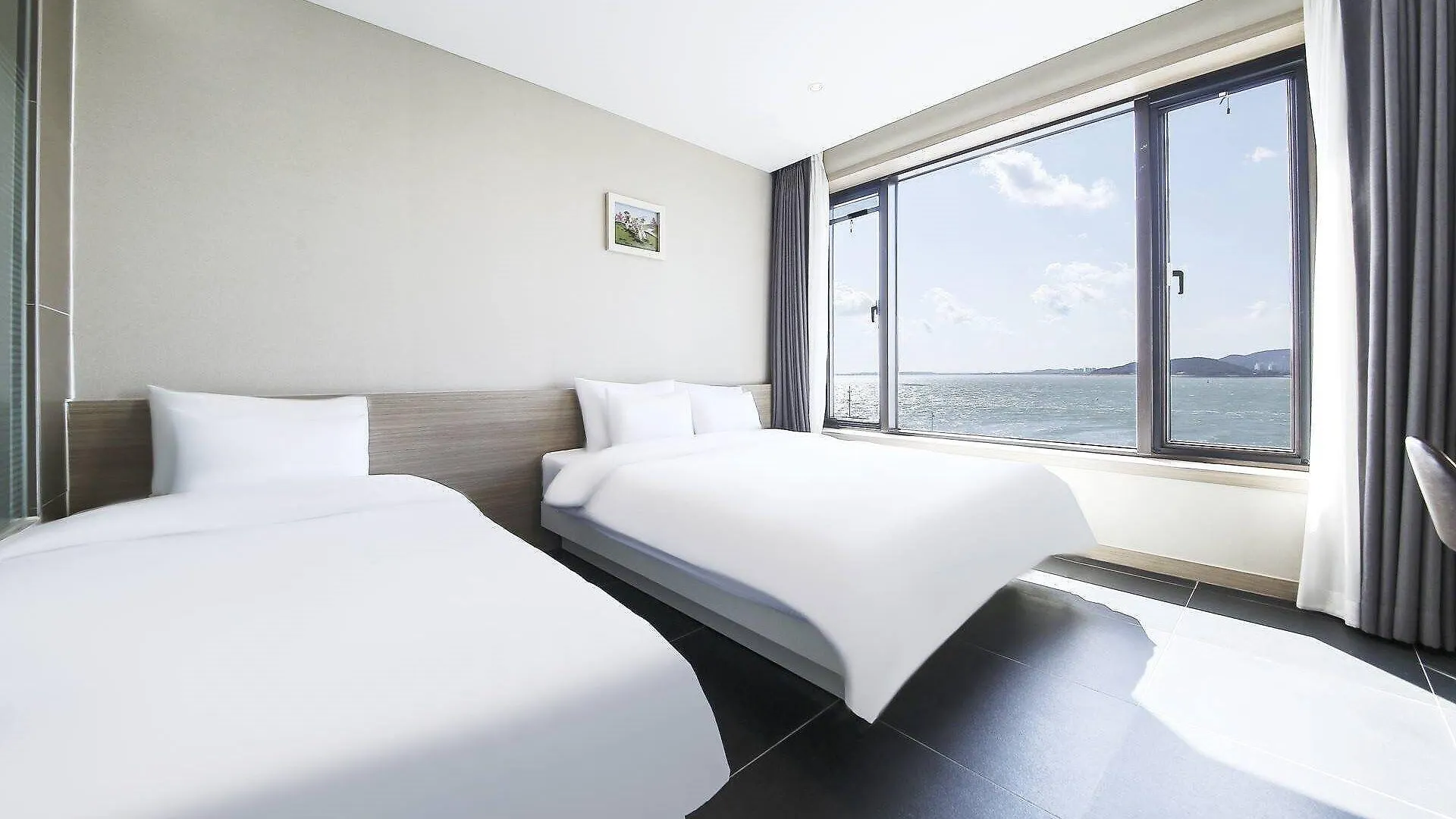Incheon Blue Marine Hotel 3*,  韓国
