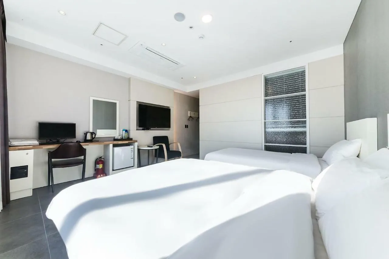 Incheon Blue Marine Hotel 3*,