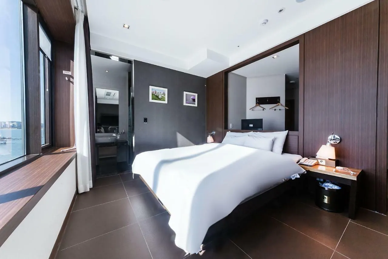 ***  Incheon Blue Marine Hotel 韓国