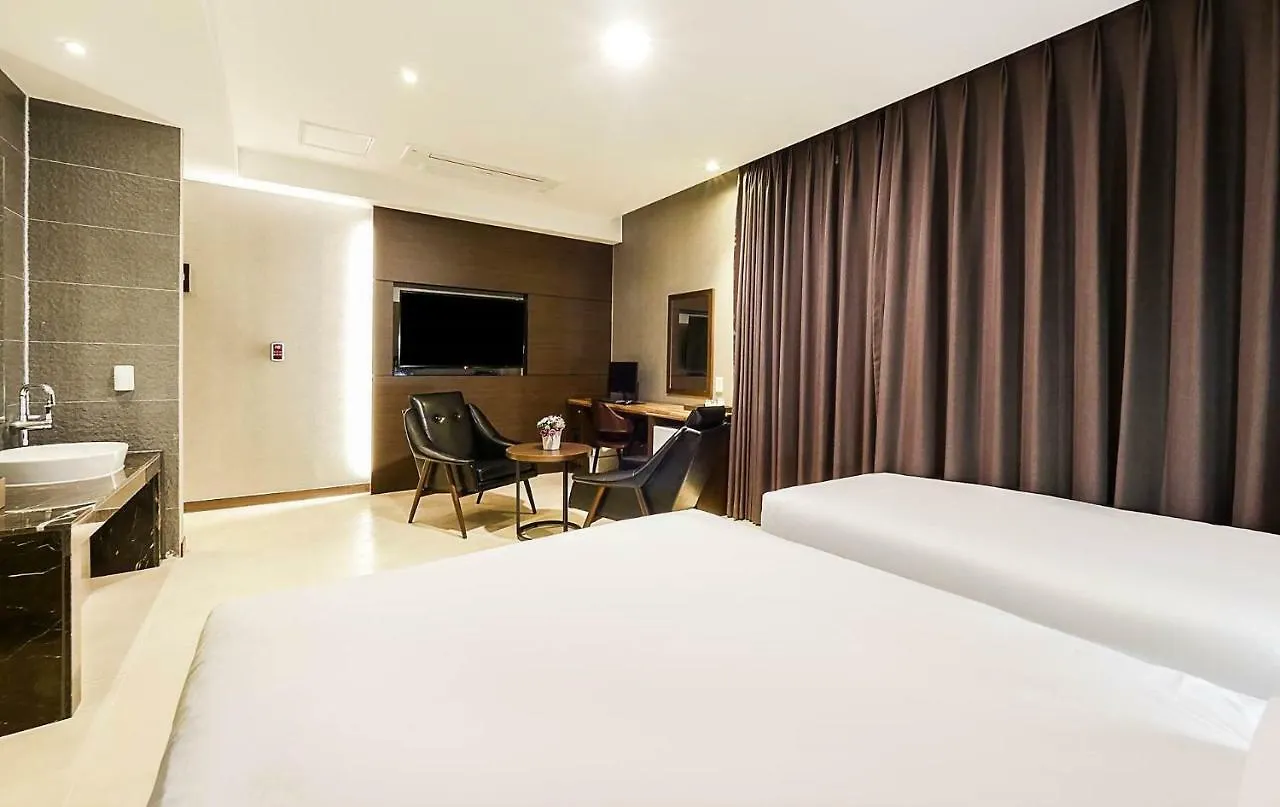 ***  Incheon Blue Marine Hotel 韓国